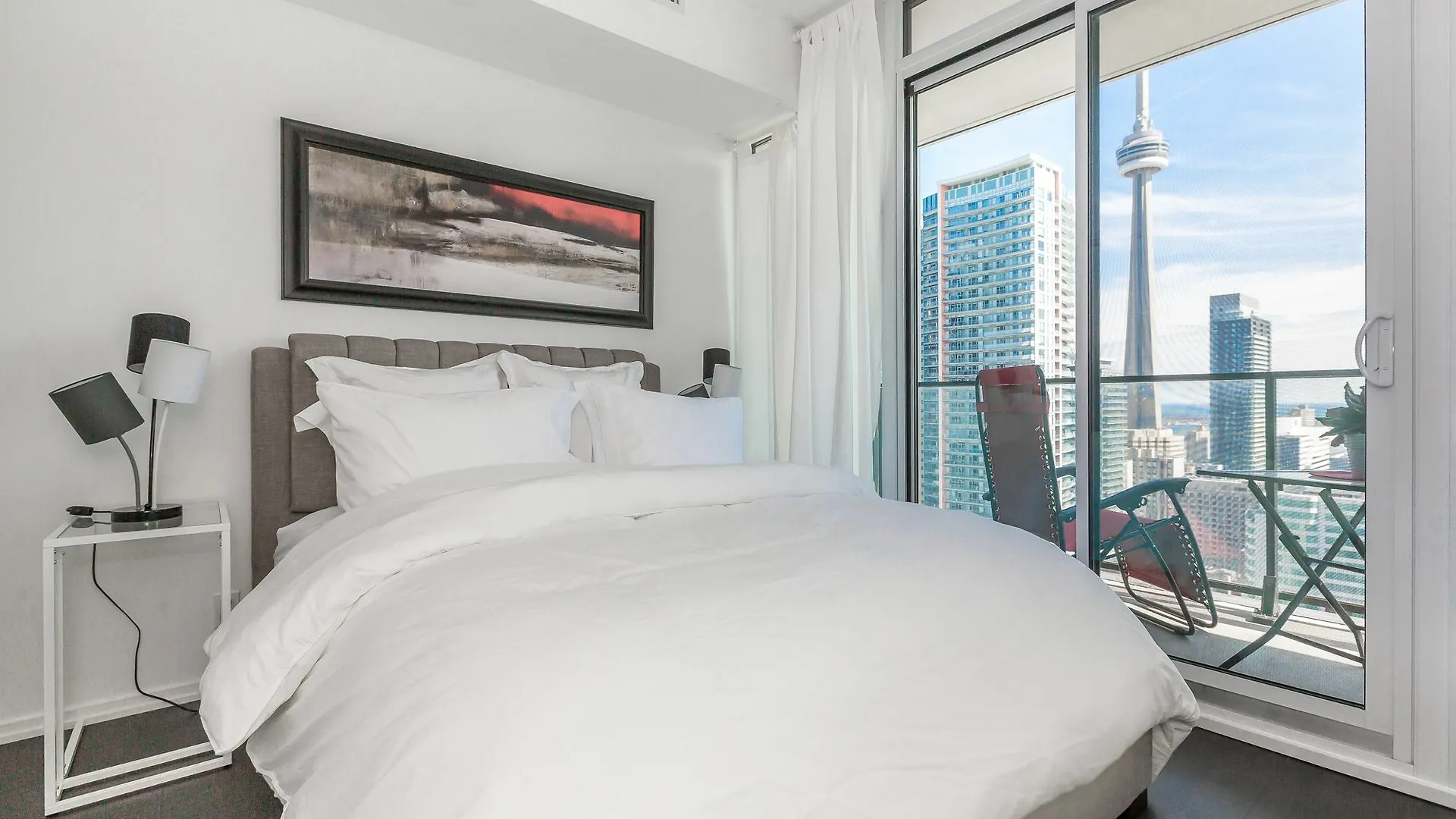 Noel Suites- Peter And Richmond St West Toronto Canada
