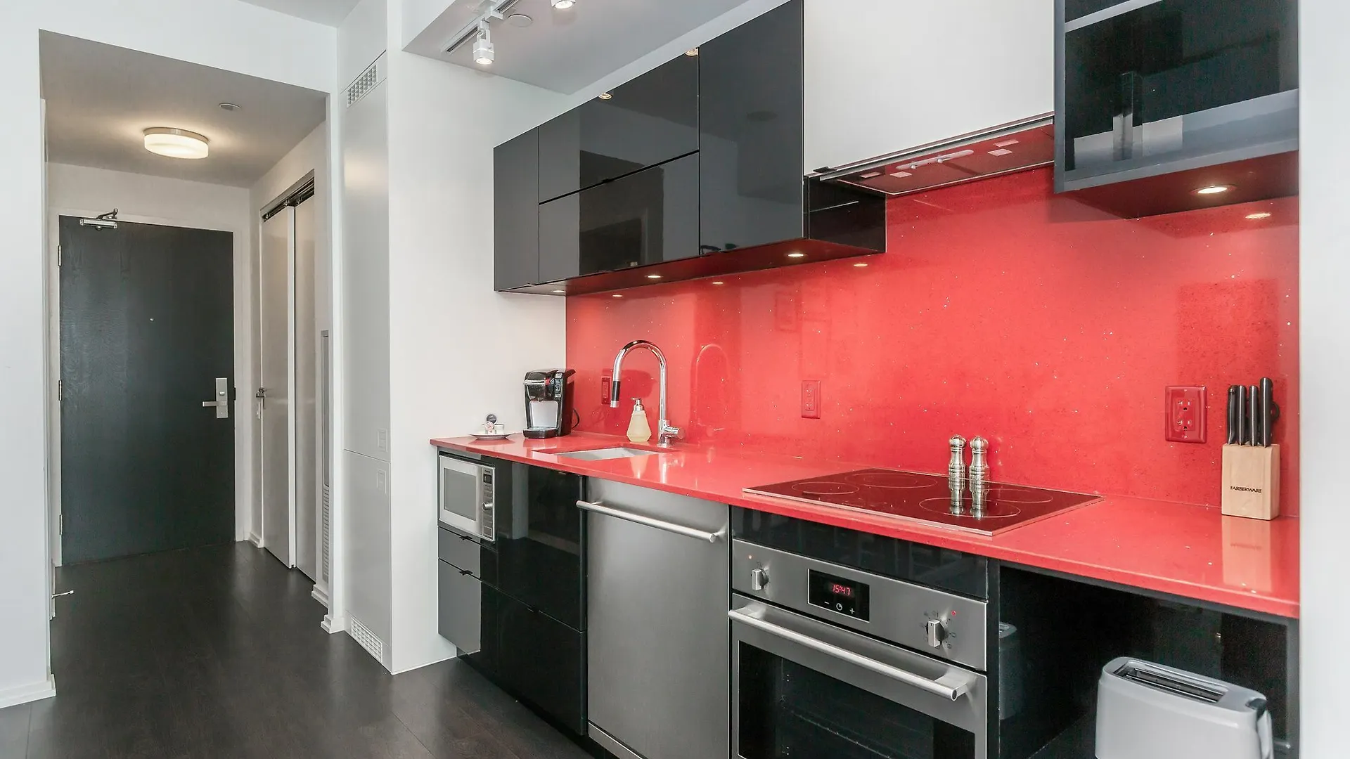 Noel Suites- Peter And Richmond St West Toronto 4*,  Canada