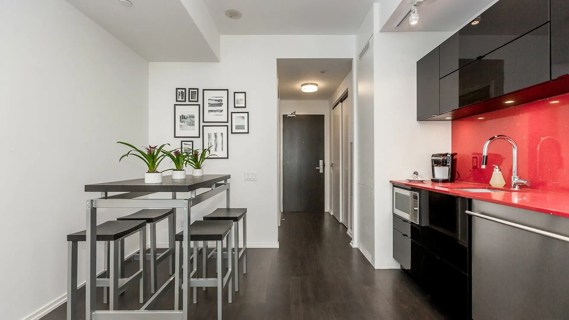 Noel Suites- Peter And Richmond St West Toronto